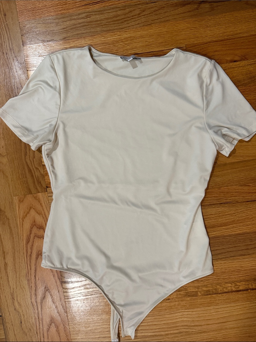 Gianni Bini body suit ivory. Size Large